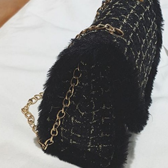 Woolen Pattern Chain Purse - Picture 2 of 3